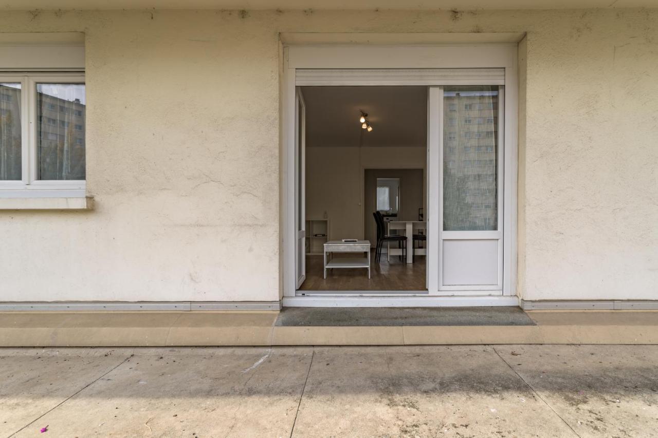 Spacieux Appartement - 6 Personnes - Parking Gratuit 圣安德烈莱韦尔热 外观 照片